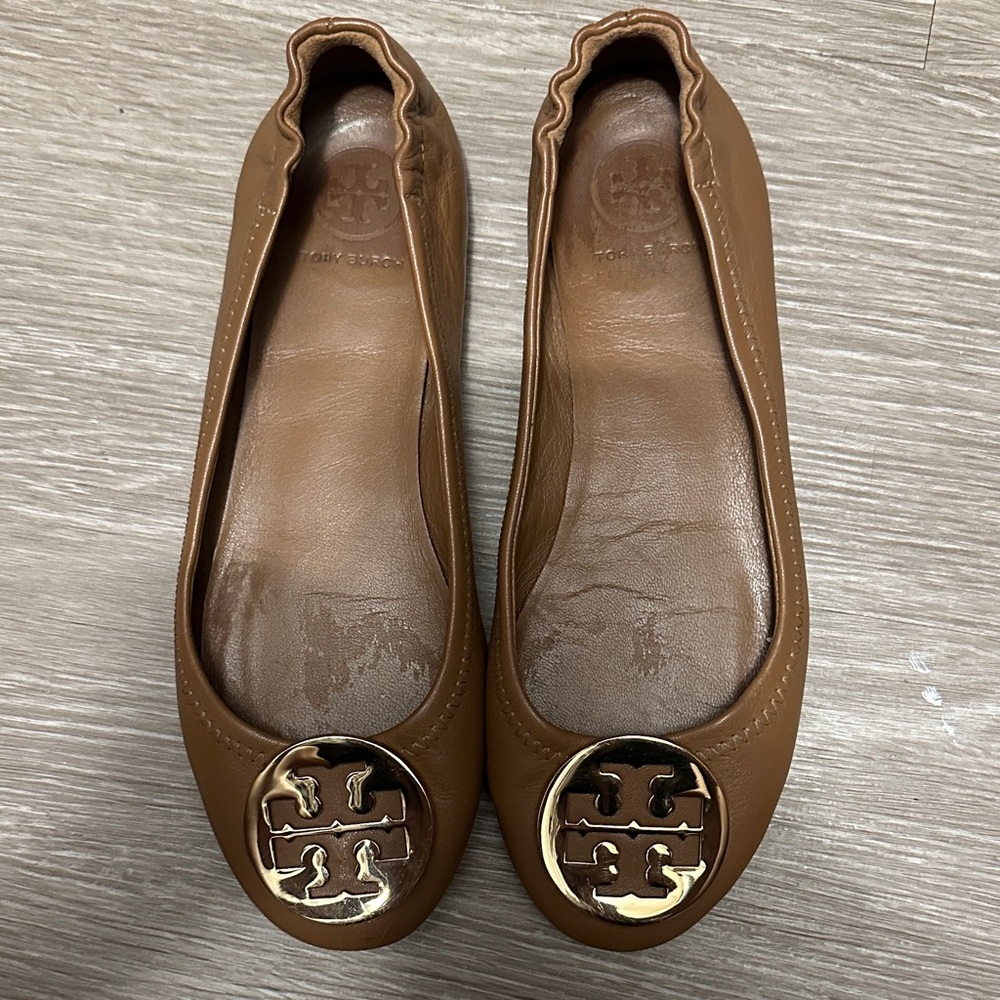 Tory Burch Tan Leather Flats with Gold Logo